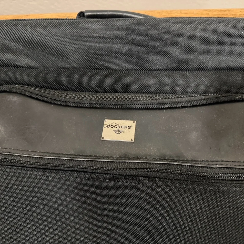 Dockers Black Travel Garment Bag